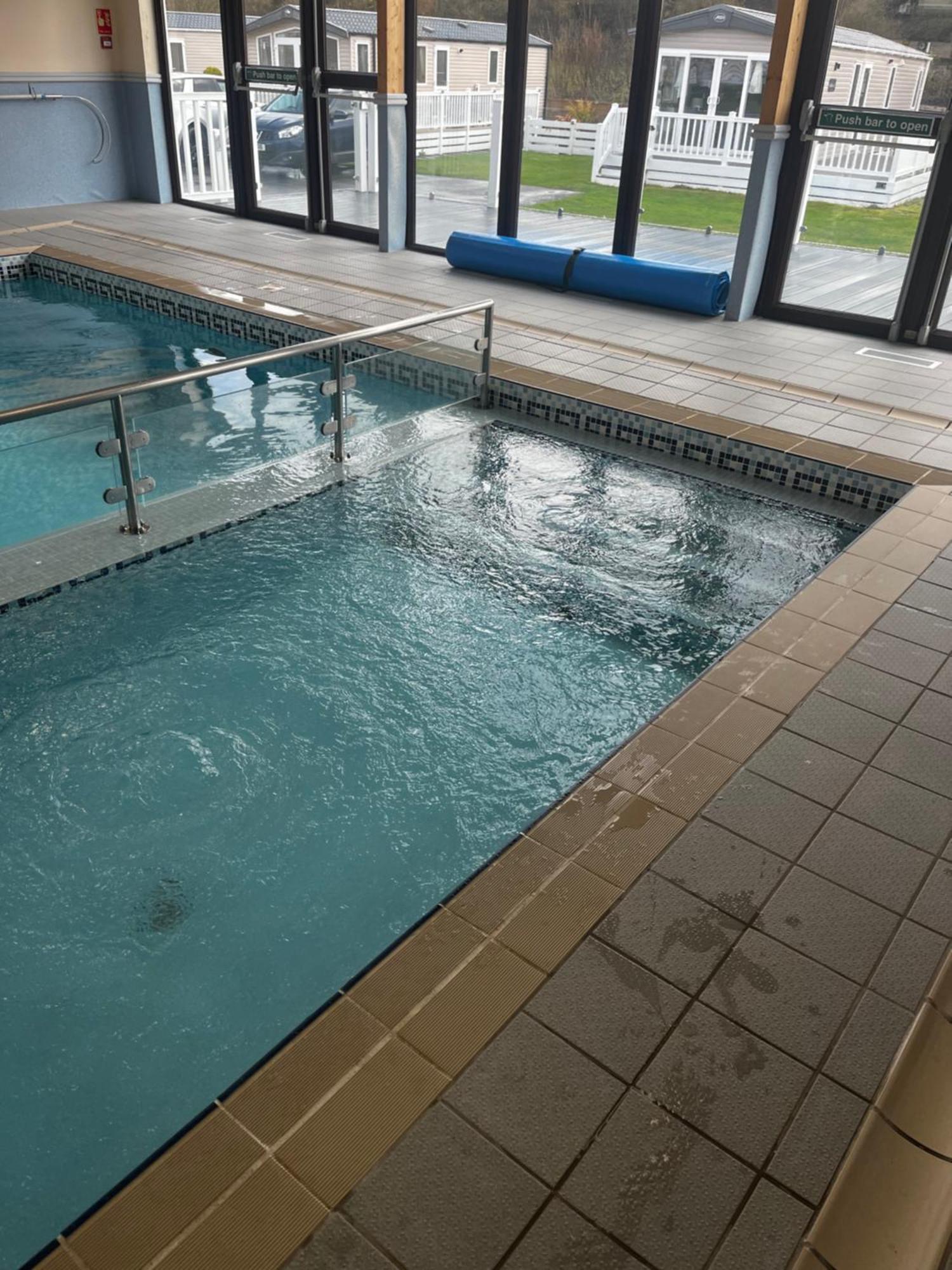 Ger-Y-Bwlch - Spacious Static On 5Star Site With Swimming Pool เบนเล็ค ภายนอก รูปภาพ